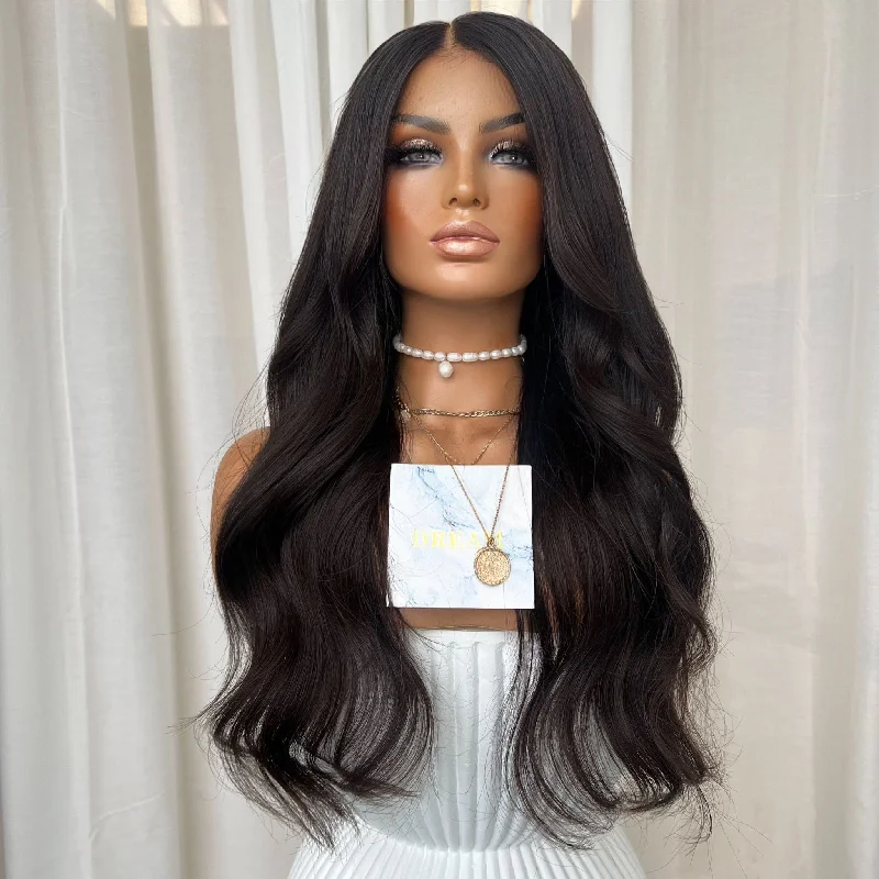 Lace wig with a straight texture for a sleek and minimalist lookKING KYLIE | HD FULL LACE STRETCH CAP