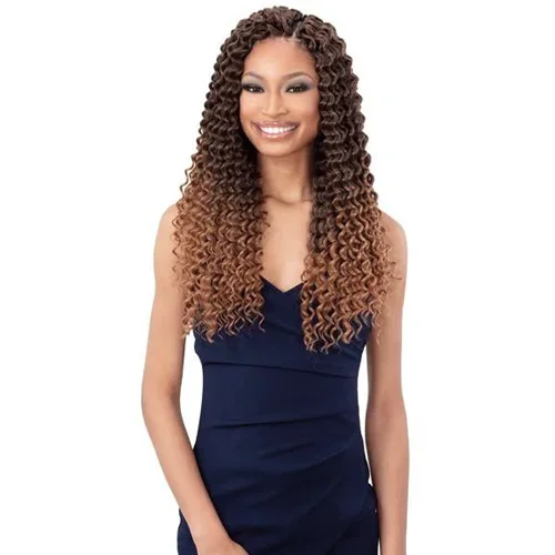 Adjustable - cap braided wigs for a comfortable fitFreetress Summer Deep 18"