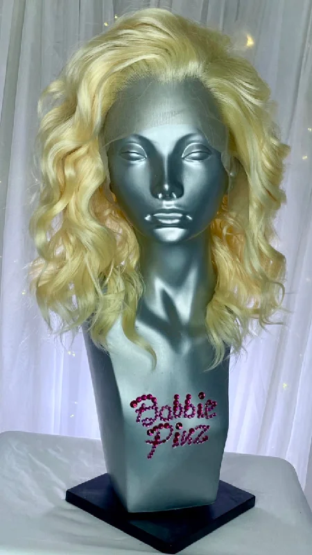 Lace wig with a 200 - density for a full and thick appearance"Sabrina" - 613