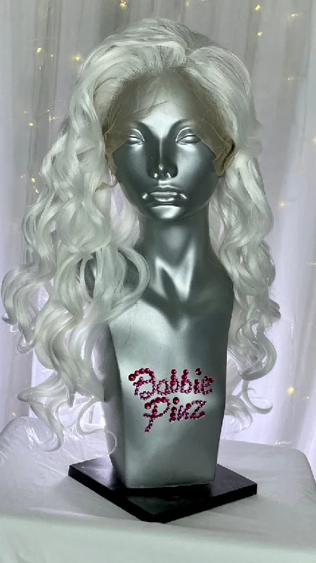 Lace wig with a curly texture for a bold and stylish choice"Heather" - Platinum White