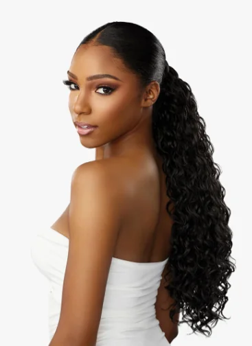 High - volume ponytails for a bold and glamorous appearanceSensationnel Lulu Pony Wrap 003